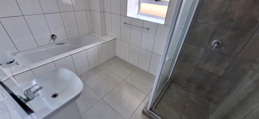 3 Bedroom Property for Sale in Albertinia Western Cape